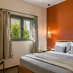 Azolaki Apartament *